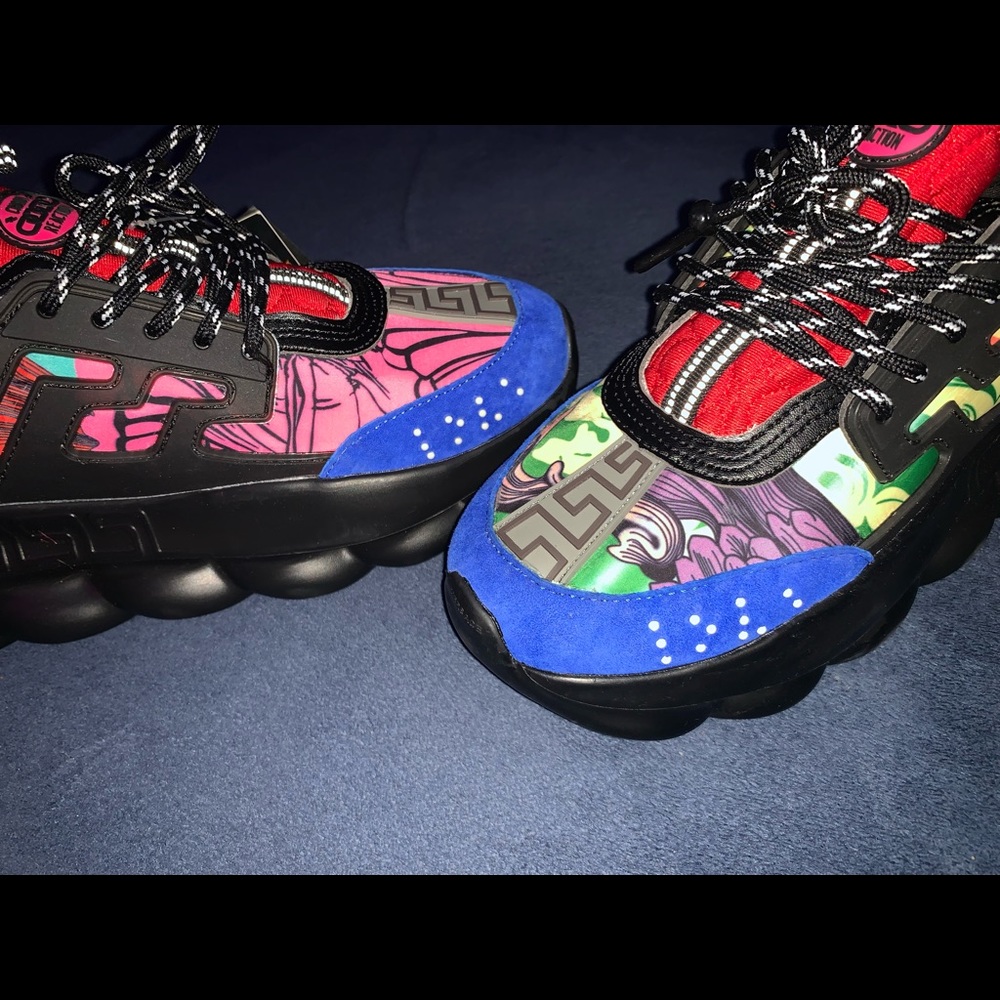 Versace chain reaction shoes (rare find) - Picture 7 of 11